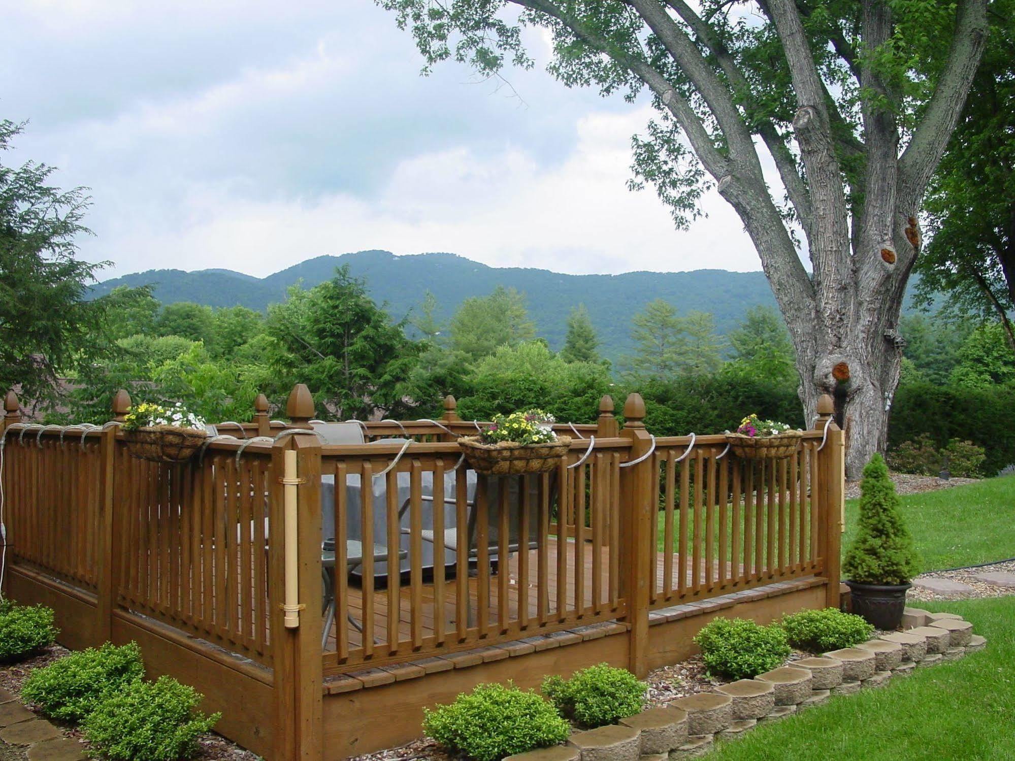 ווינסוויל Brookside Mountain Mist Inn מראה חיצוני תמונה